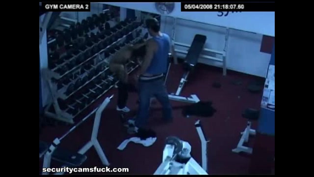 Cкриншот скрытая камера секс в фитнес клубе пердолит девку в фитнес клубе