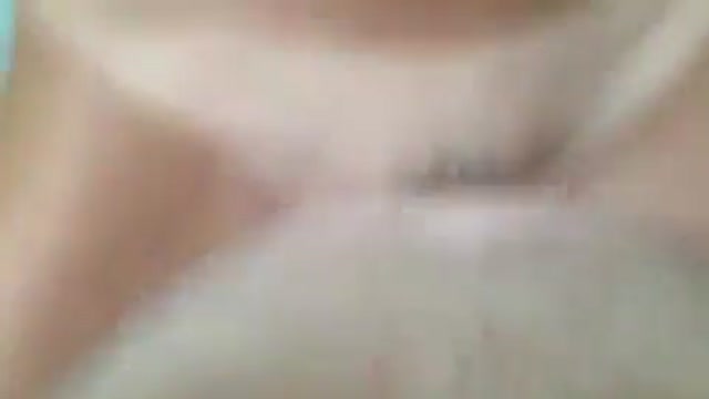 Cкриншот Жена трахается дома с соседом пока мужа нет дома измена жена шлюха трахает чужую жену сексвайф sexwife в рот трахает в киску